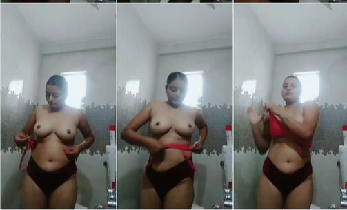 Sexy Village Bhabhi After Bath Changing Dress